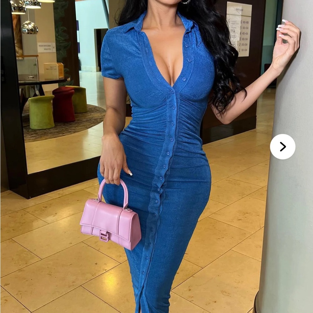 Women’s Blue Button-Front Midi Dress